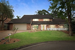 8 Nursery Place, Belrose