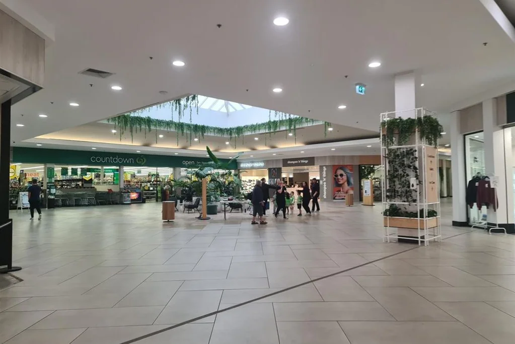 Stanmore Bay Retail Shop for Lease