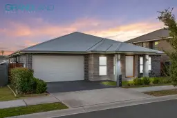 13 AUSTEN CCT, Oran Park