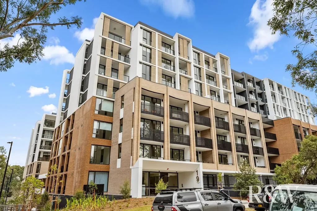 Castle Hill 2Moenga Stylish Apartment on High Floor in Premium Location (5 Minute Walk to Metro
