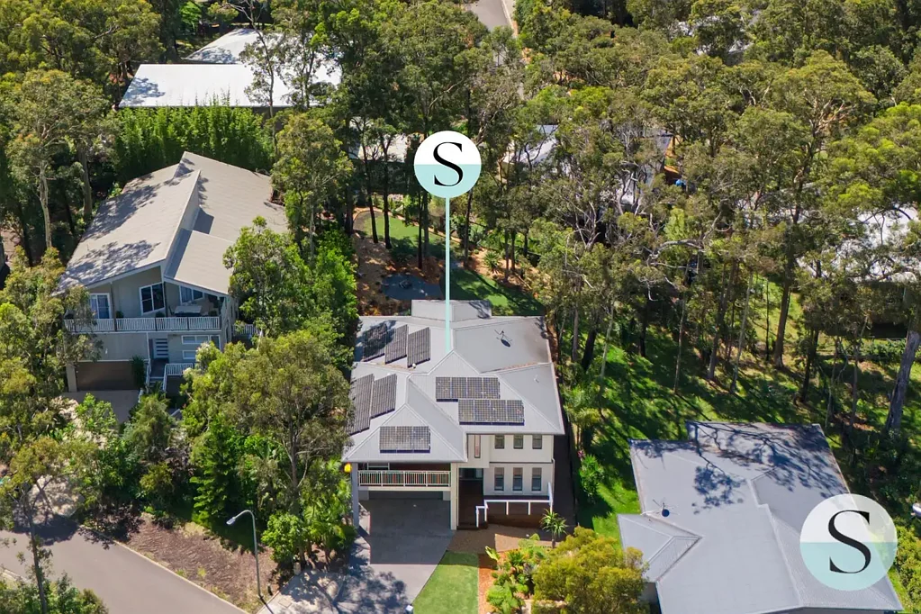 Murrays Beach 5ห้องนอน Seconds to Cams Wharf Boat Ramp & Waterfront Tavern, Mega Parking, Workshops & Storage, Everything is Like New, 2 Master Suites & 2 Ensuites!
