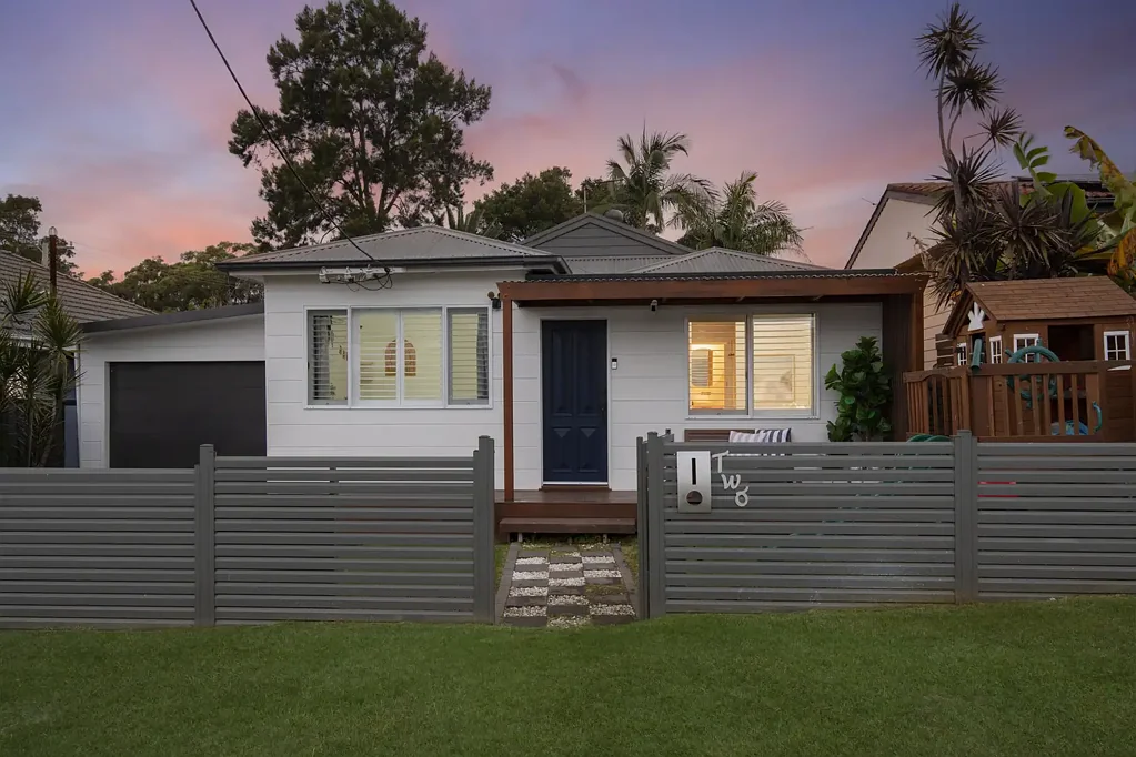 Cardiff South 3房  Charming Renovated Cottage with Designer Flair & Resort-Style Living