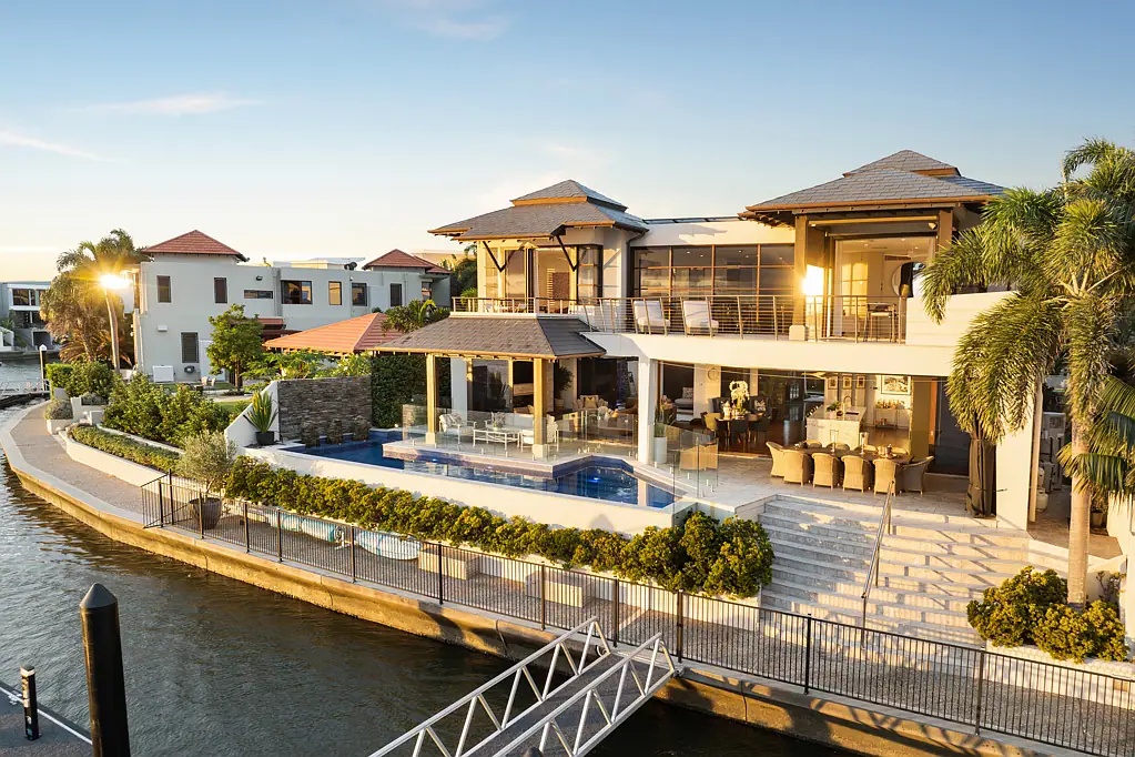 34 Hampton Court, Paradise Point, QLD 4216
