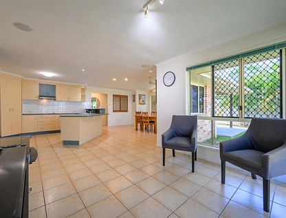4 Riverside Drive, Tannum Sands, QLD 4680, 4房, 2浴, 独立屋