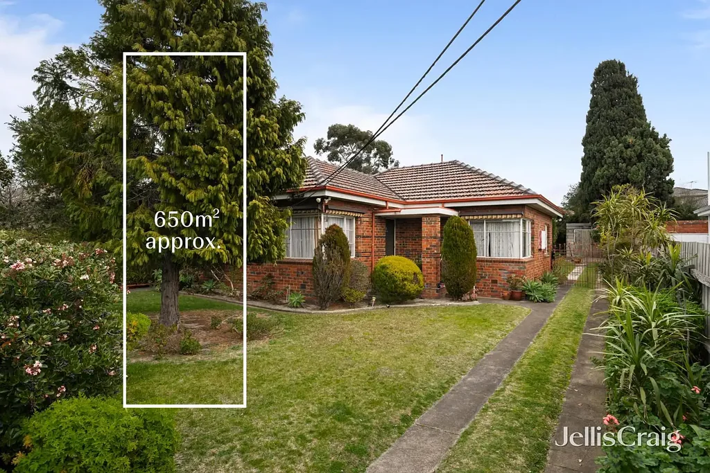323 East Boundary Road, Bentleigh East, VIC 3165