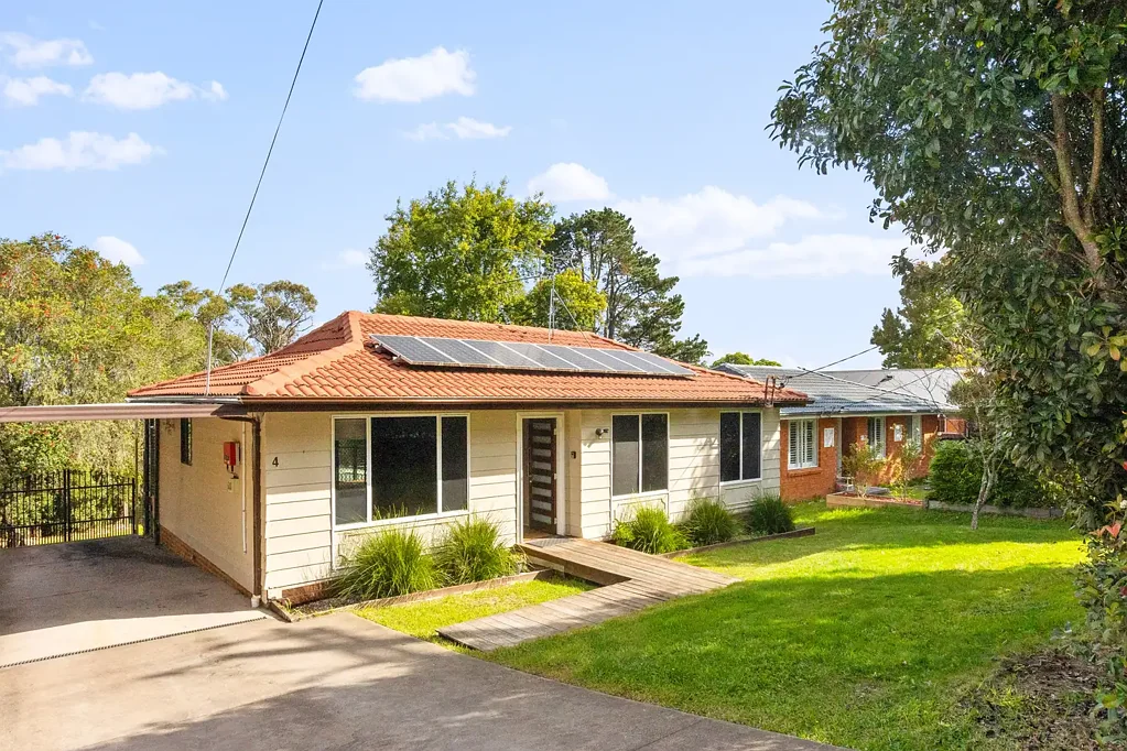 4 Grant Street, Woodford, NSW 2778