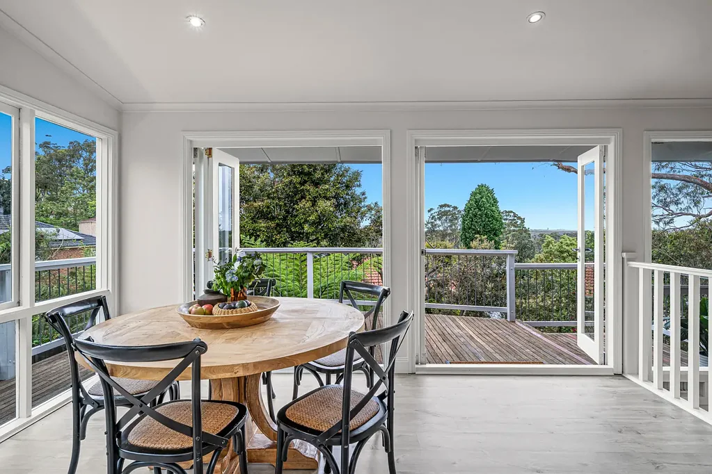 15 Brisbane Avenue, Mount Kuring-Gai, NSW 2080
