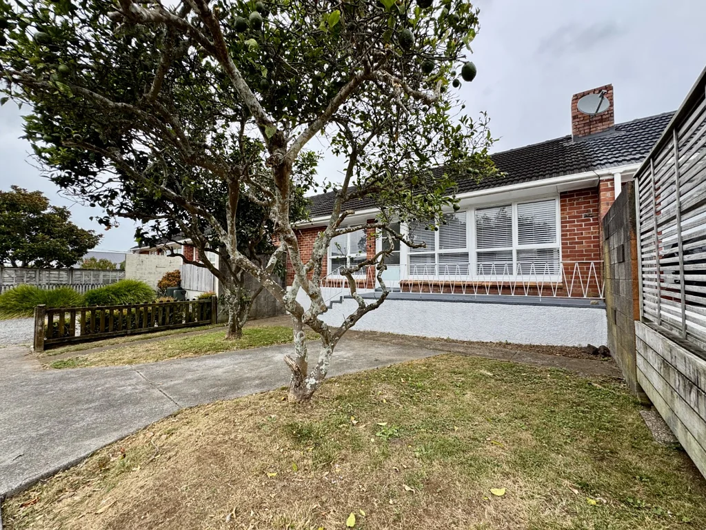 Fully Renovated 2 Bedroom Unit