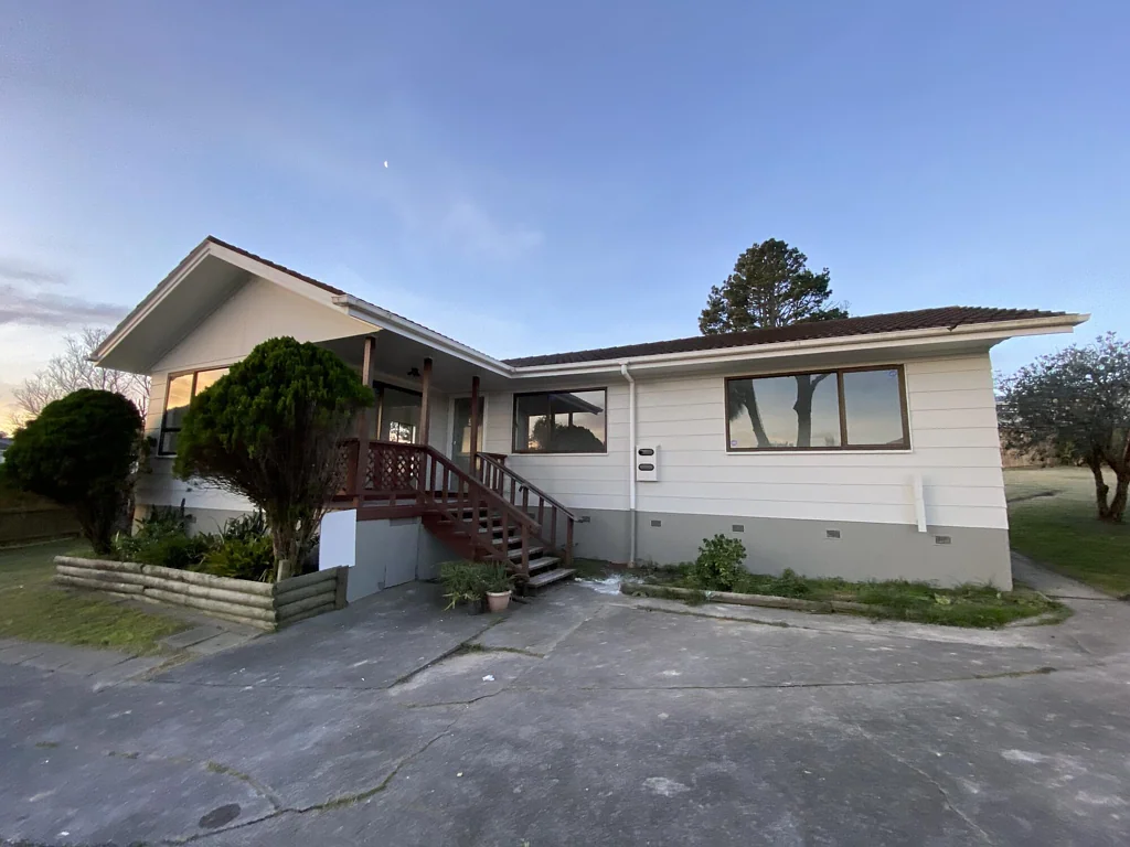 3 Bedrooms house, West Harbour