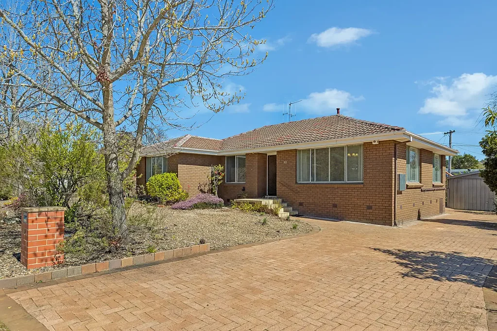 32 Kalgoorlie Crescent, Fisher, ACT 2611