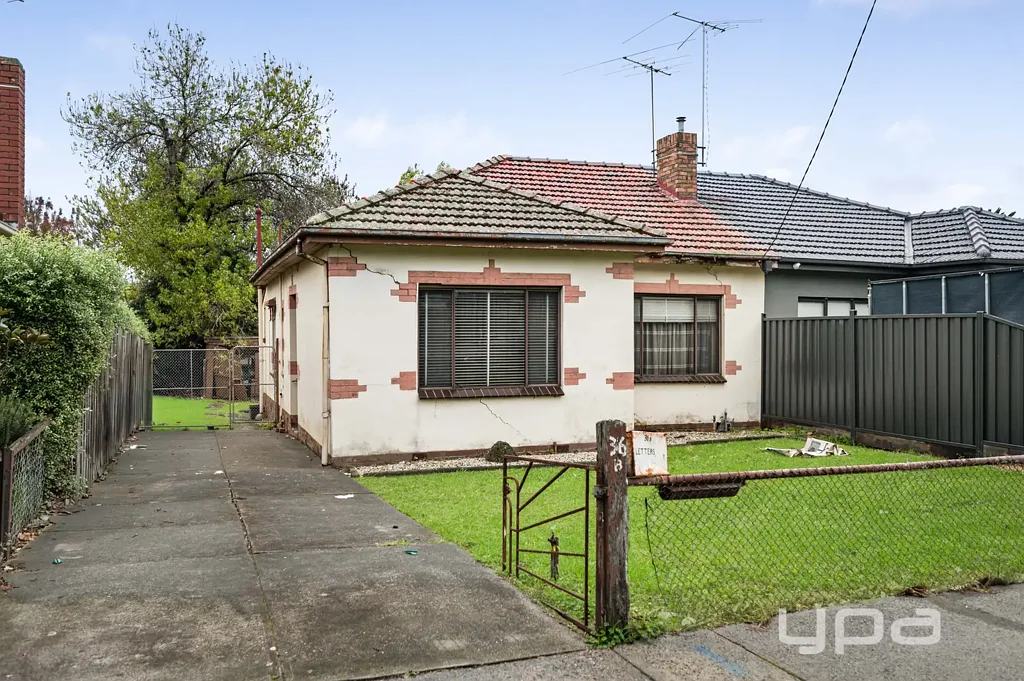 Essendon North 2房 价格实惠 入门级优质郊区 434平米地块 终极空白画布 便利生活配套 无限改造可能 Your Entry-Level Opportunity is Here!