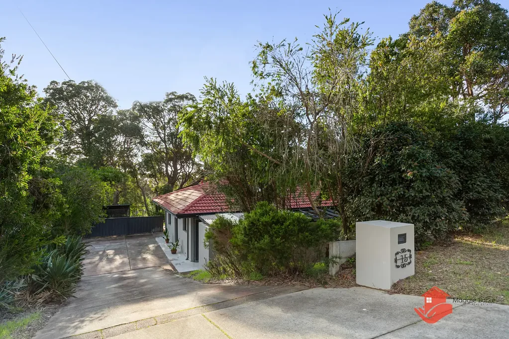 15 Harrison Road, Mount Richon, WA 6112