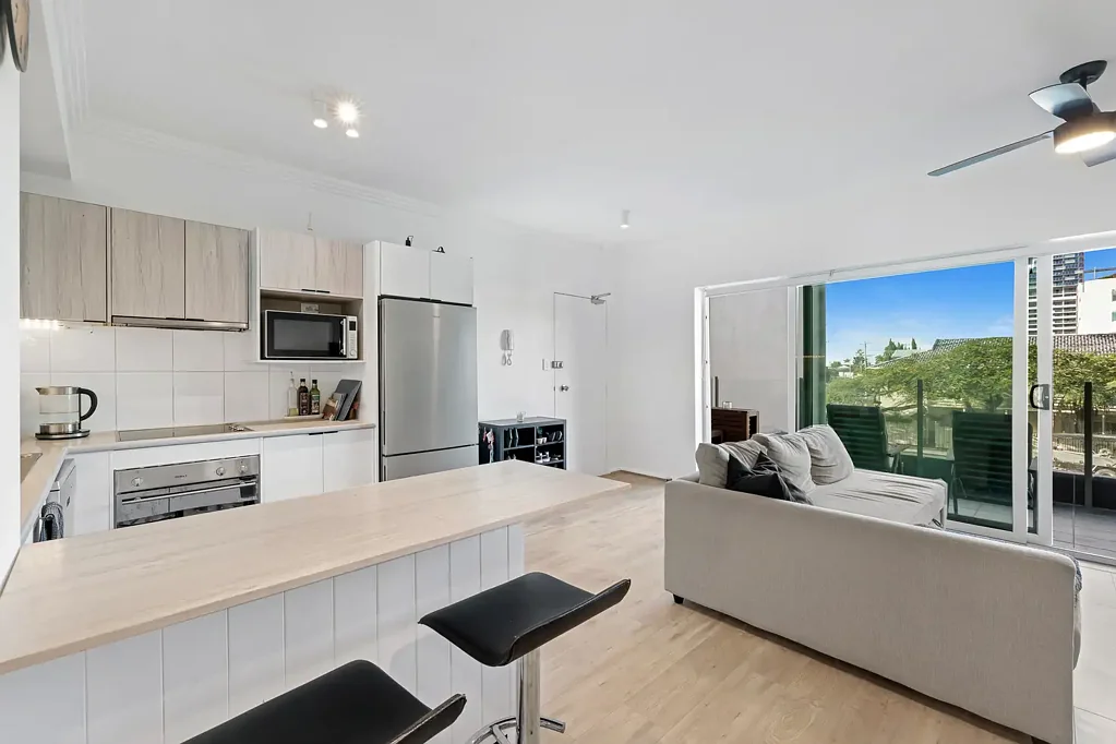 Southport 1部屋 Modern Coastal Charm with Stylish Finishes in the Heart of Southport!