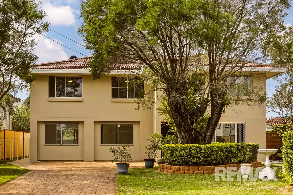 Brighton 3બેડરૂમ Unlock the Potential of this Blue-Chip Bayside Opportunity