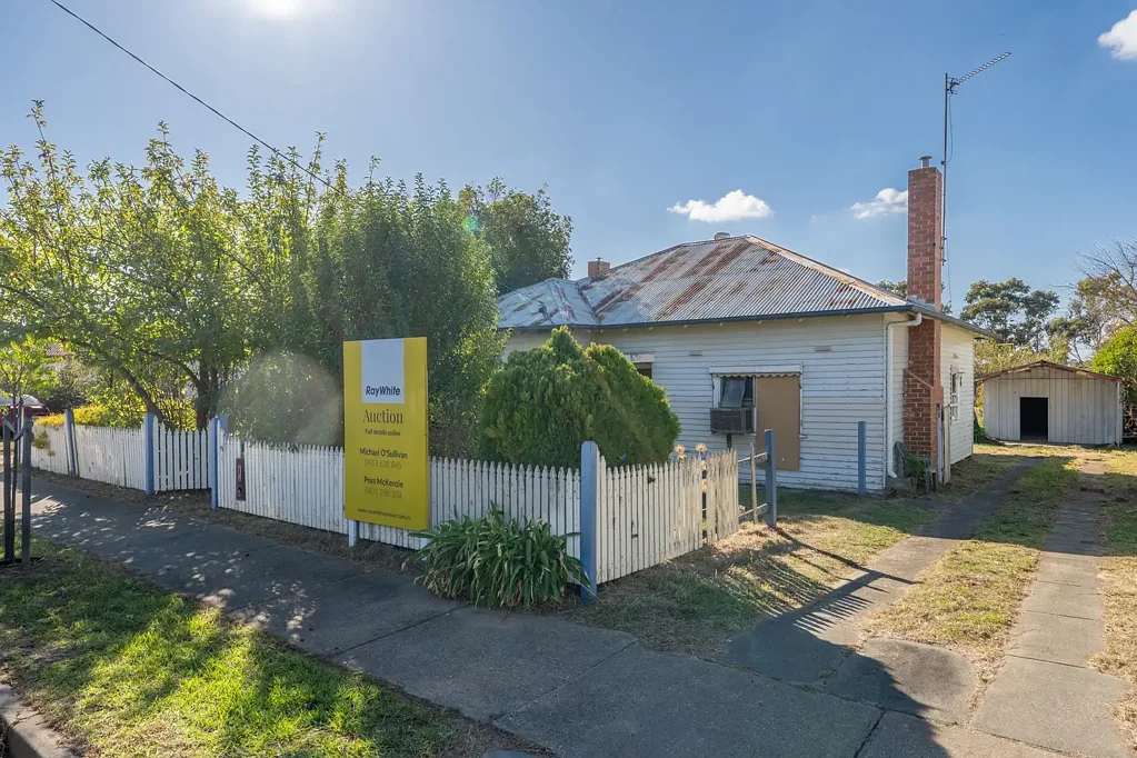 31 Loco Street, Seymour, VIC 3660