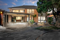 13 Dundee Close, Gladstone Park