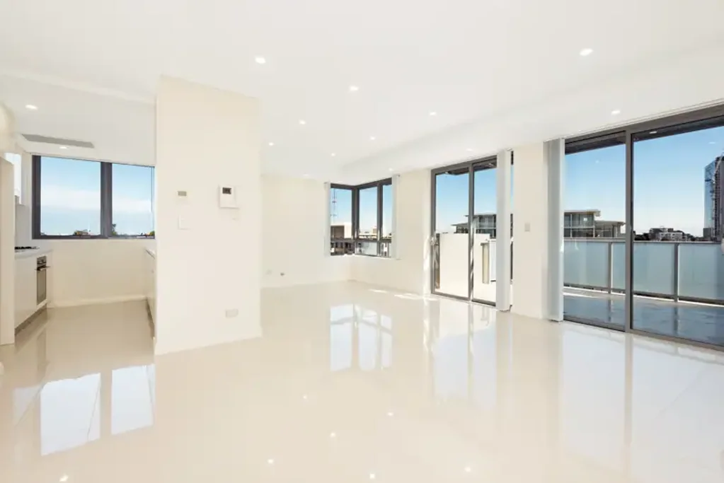 MODERN LIVING JUST MOMENTS FROM CHATSWOOD CBD