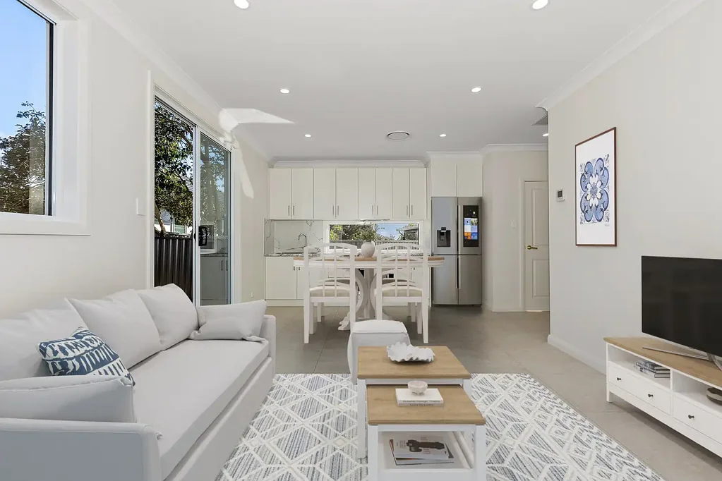 BRAND NEW MASTER BUILT 2 BEDROOM GRANNY FLAT