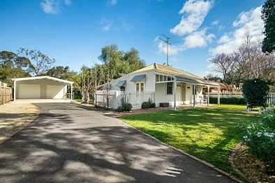 Inverleigh 3कमरा Country Charmer In Town- 1026m2