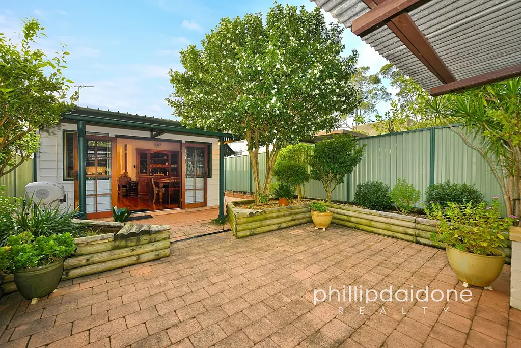 Auburn 2 Bedroom YOUR PRIVATE OASIS AWAITS..