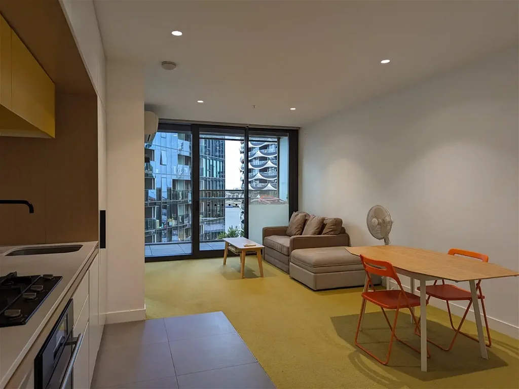Fully Furnished One Bedroom Apartment in Docklands