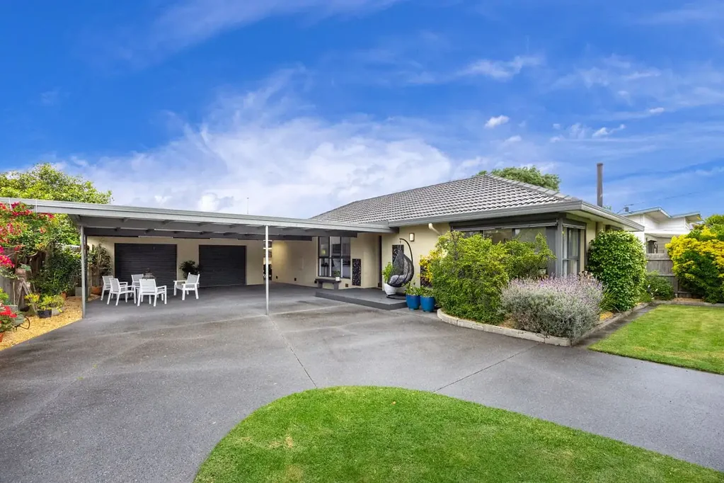 10 Ella Crescent, Capel Sound, VIC 3940