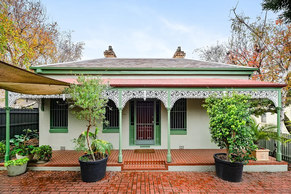 Charming Period Home in  South Yarra