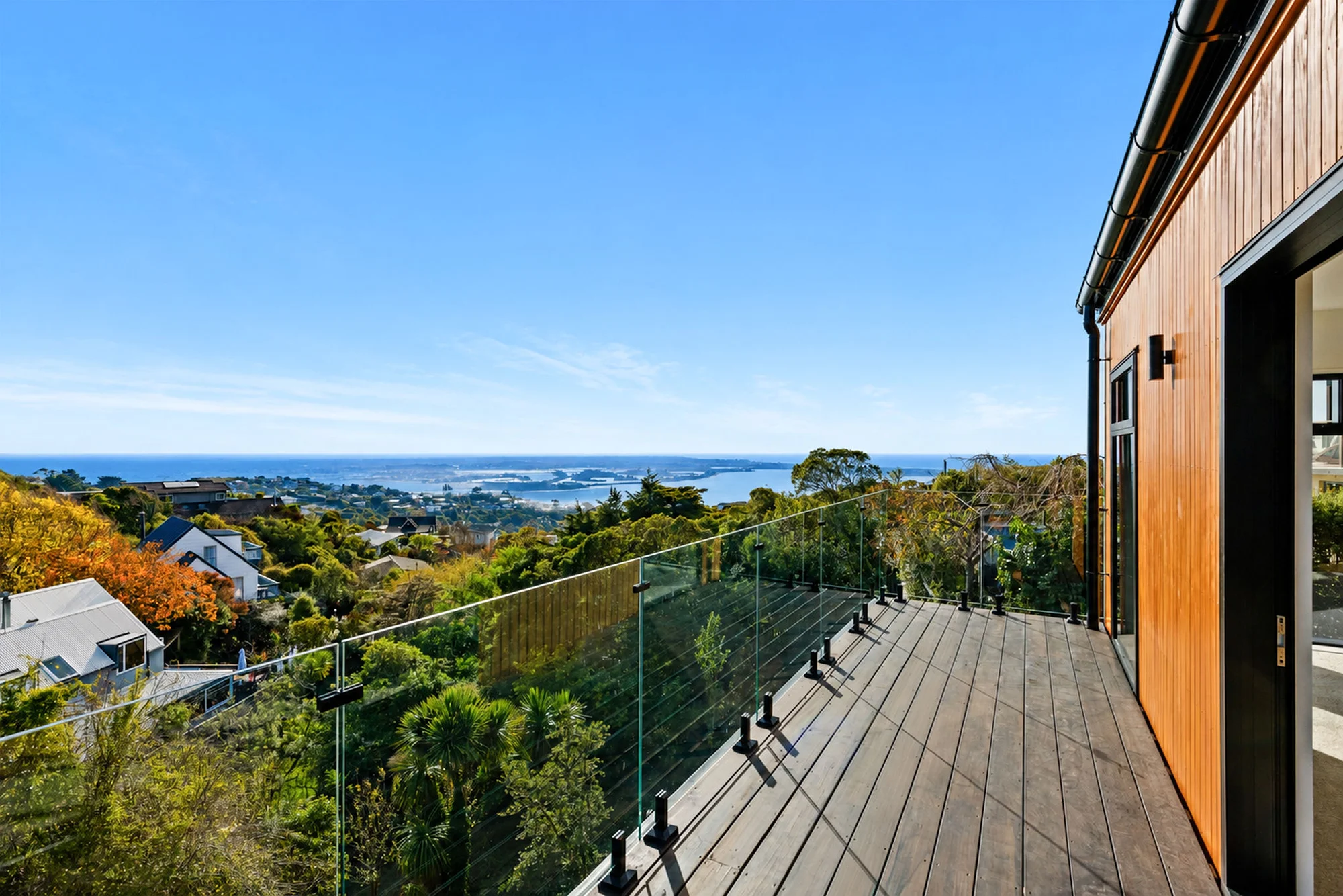 Mount Pleasant 3房 Brand New Executive Home - Panoramic Views