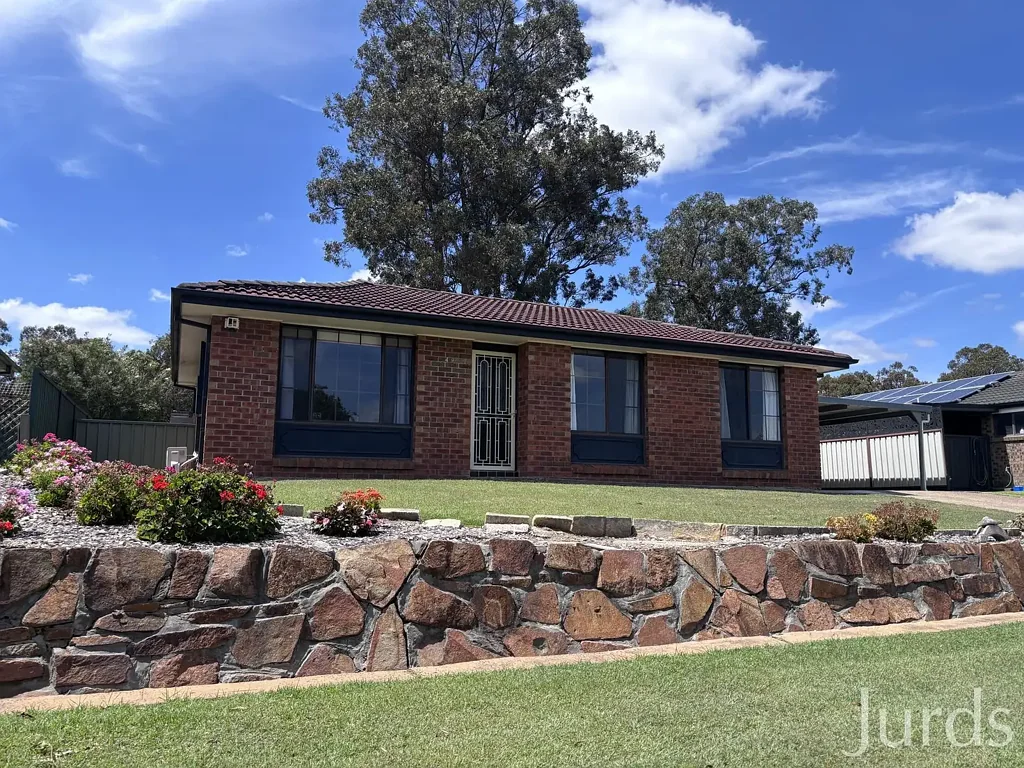 COMFORTABLE FAMILY HOME