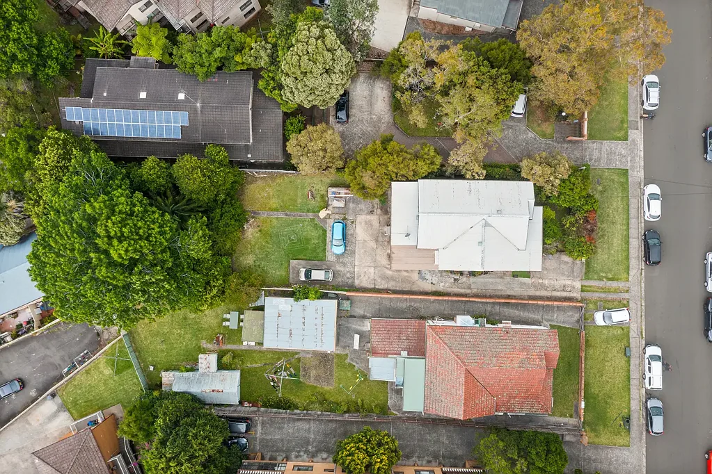 Wollongong 6 Bedroom Rent, Renovate, or Redevelop