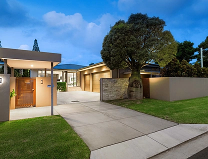 332 Monaco Street, Broadbeach Waters, QLD 4218, 4房, 4浴, House