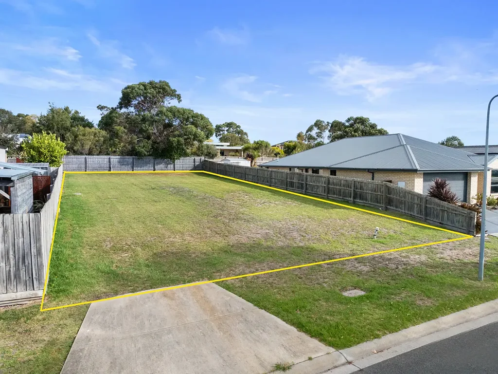 North Wonthaggi RARE OFFERING IN KINGSTON RISE