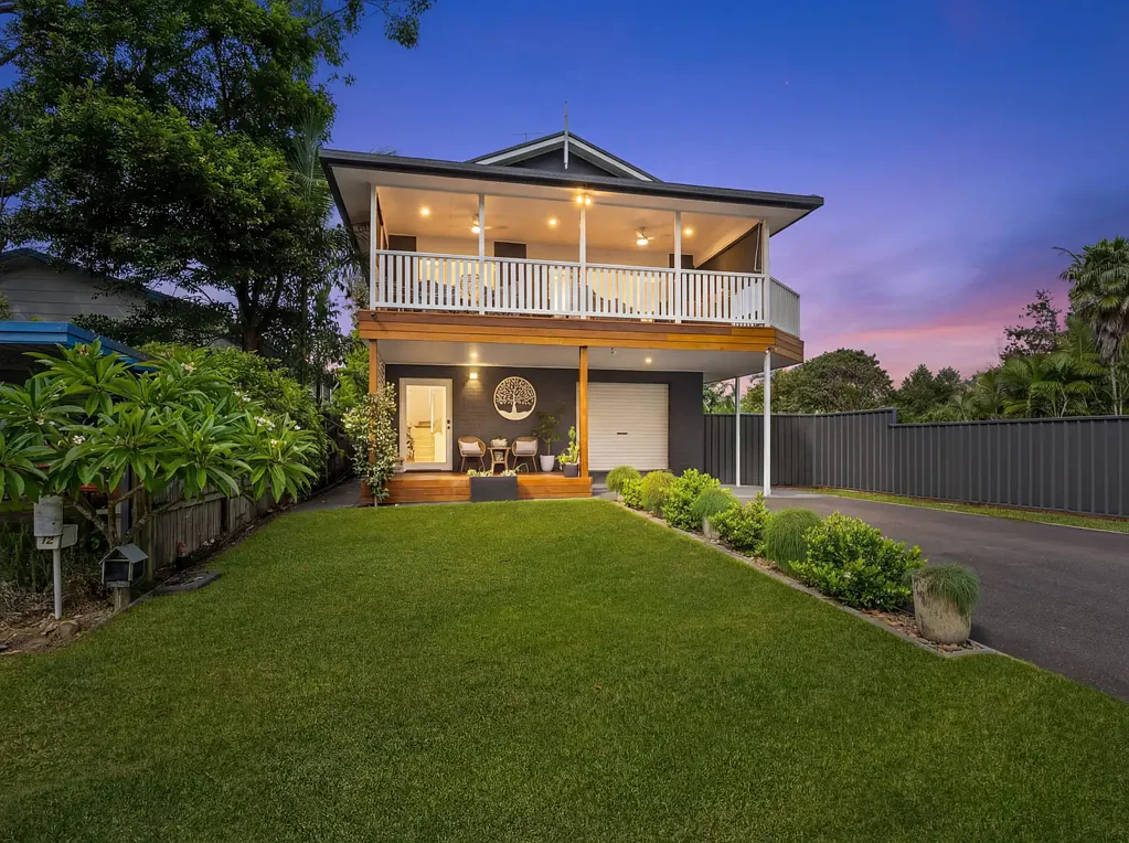 Erina 4房  Hamptons Grandeur with Designer Entertaining