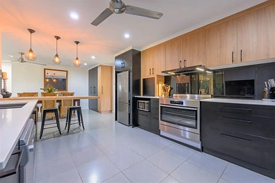4 Kirrang Place, Boyne Island, QLD 4680, 3房, 1浴, House