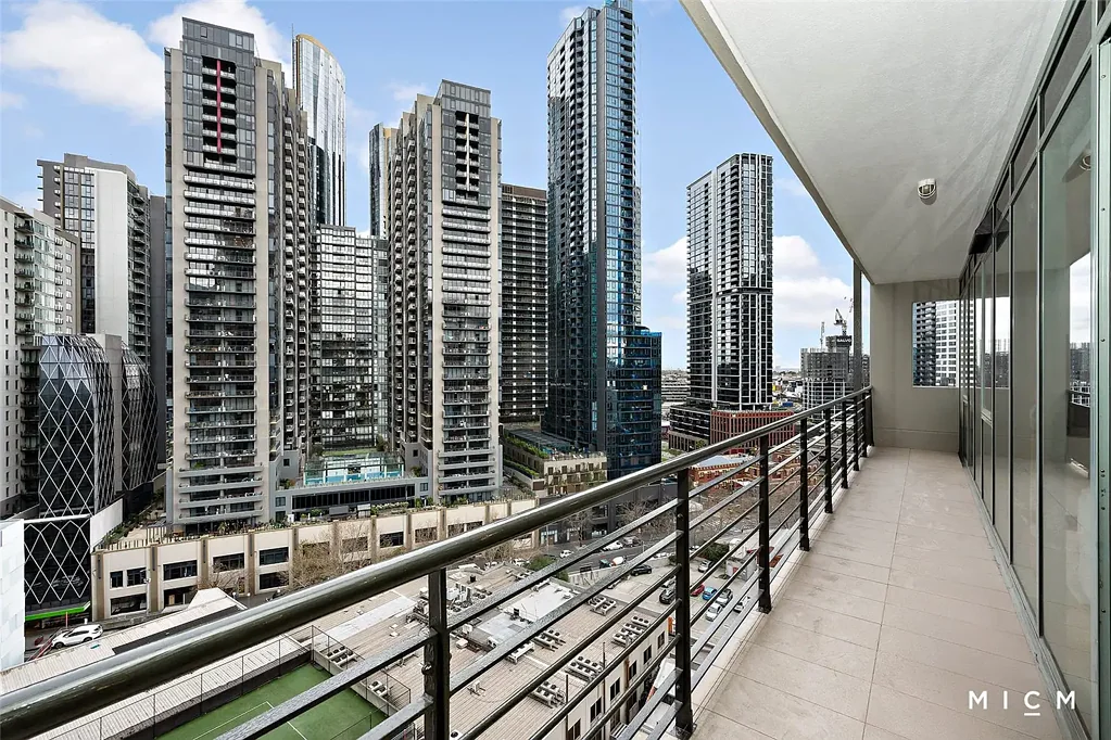 Spacious Furnished 3-Bedroom Apartment on Level 14  Premium Southbank Living