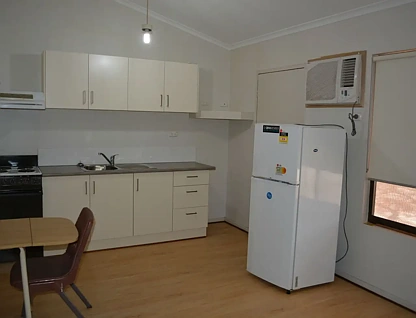 Unit 11/6-8 Kennebery Crescent, Roxby Downs, SA 5725, 1房, 1浴, Unit