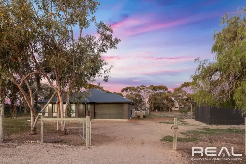 27 East Street, Port Wakefield, SA 5550