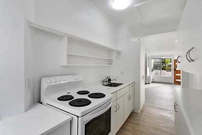 Victoria Avenue Apartment