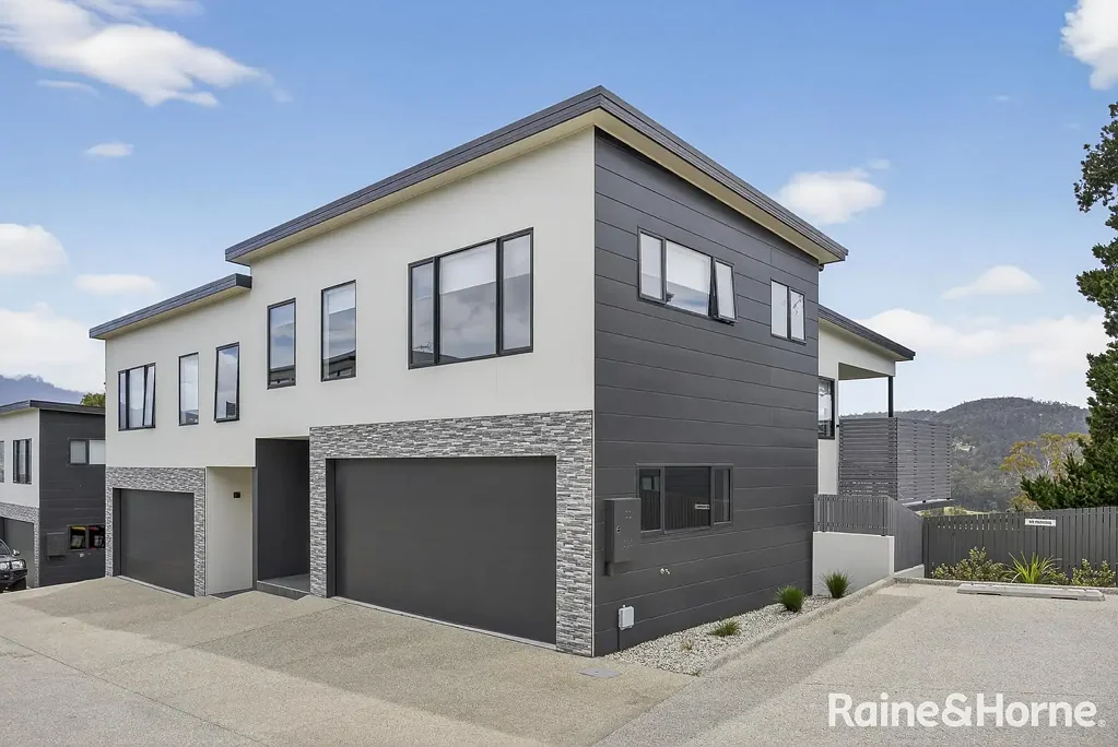 10/60 Auburn Road, Kingston Beach, TAS 7050