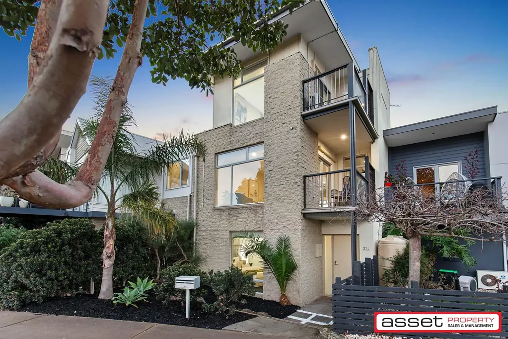 37A Harbour Drive, Patterson Lakes, VIC 3197