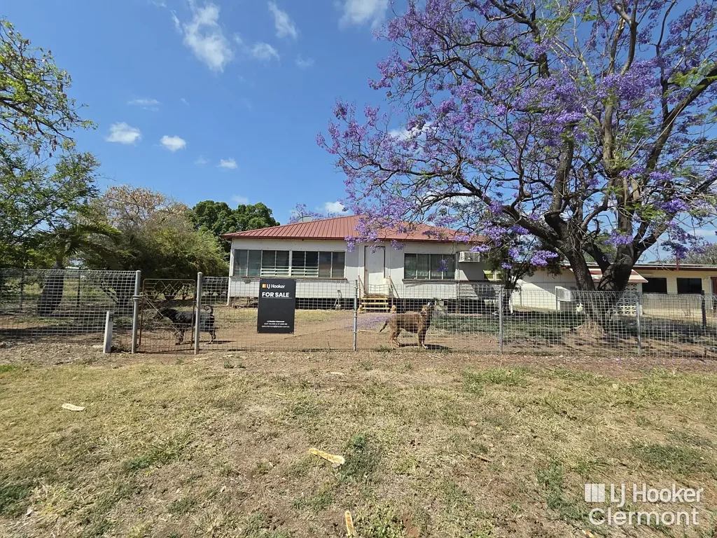 Clermont 3房  PROJECT HOME WITH SPACE & POTENTIAL – IDEAL LOCATION