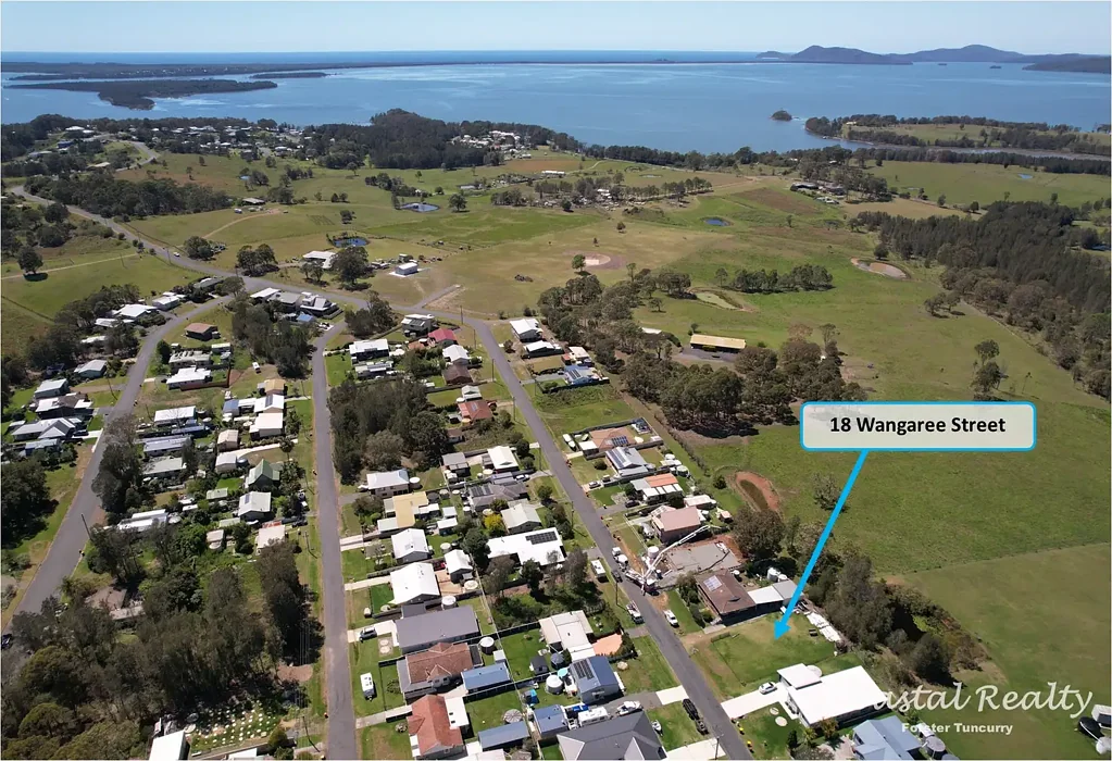 Coomba Park Great block of land backing onto small acreage