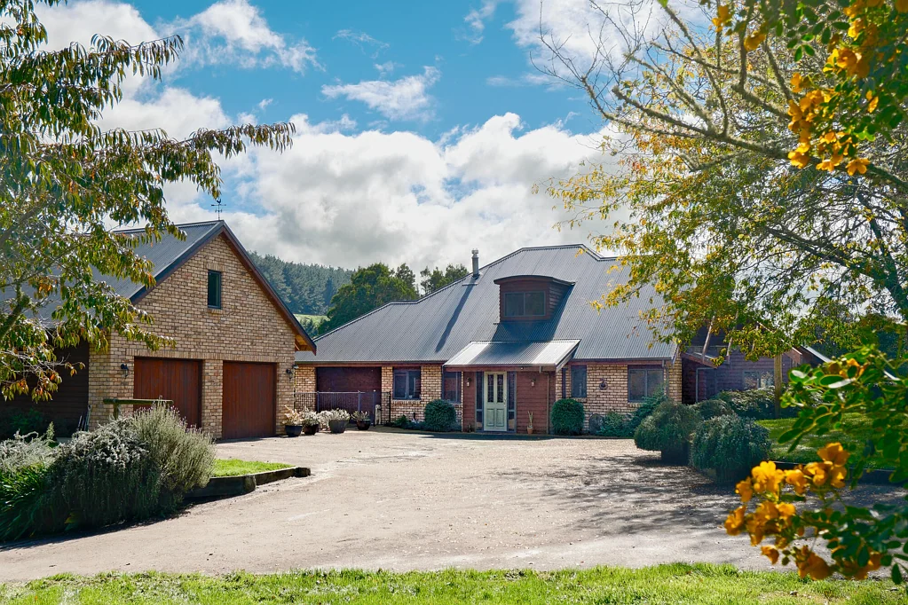 Ngongotaha Country Charm With Equestrian Appeal