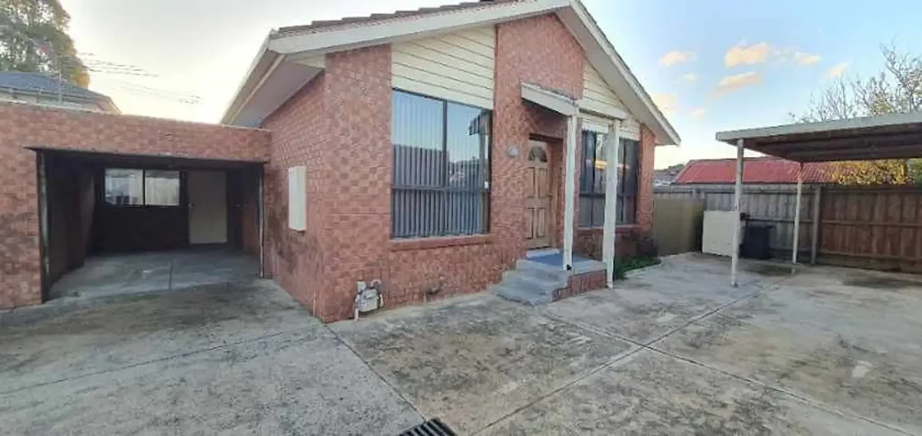 GREAT HOME IN A GREAT LOCALE!