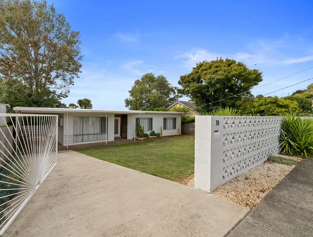 31 Blackmore Avenue, Leongatha, VIC 3953
