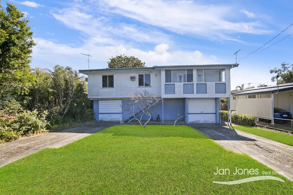 22 Hibiscus Avenue, Redcliffe, QLD 4020