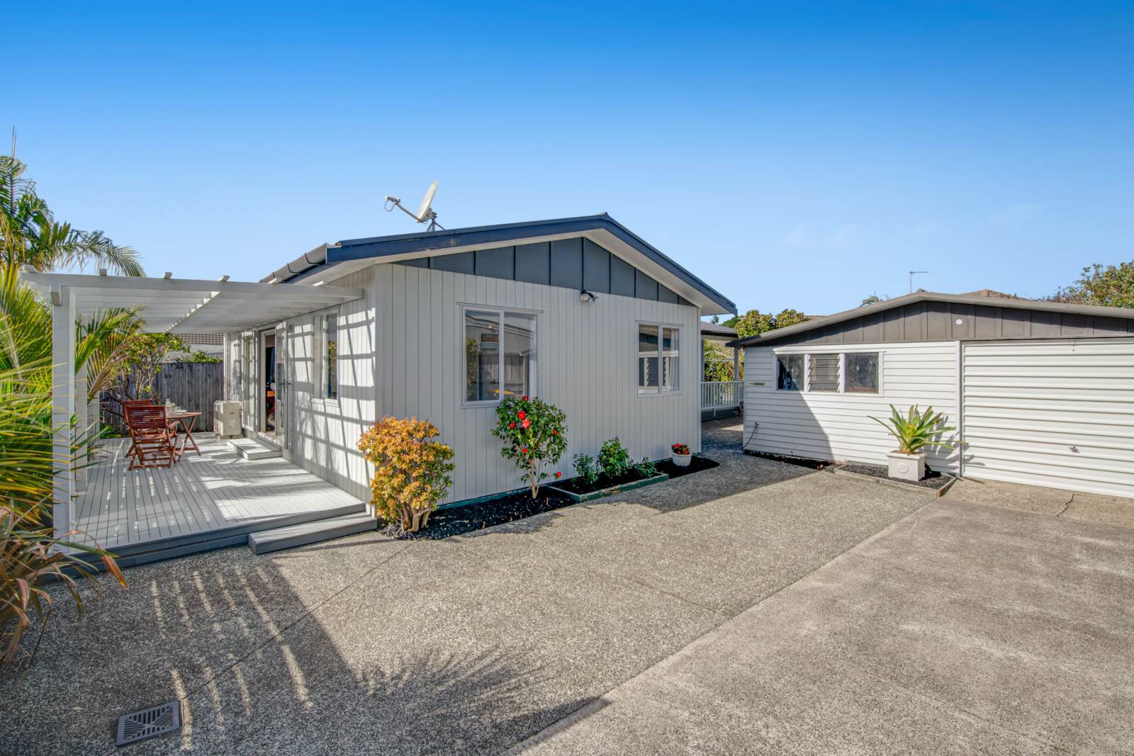 1/8 Bay Street, Red Beach, Auckland - Rodney, 3 침실, 1 욕실, House