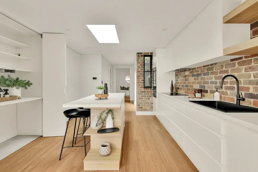 Camperdown 3Zimmer Polished Perfection on the Park for Easycare Inner City Living