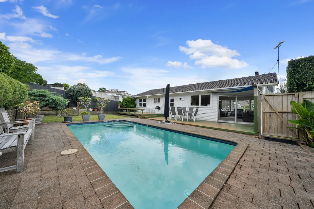 24 Houghton Street, Meadowbank, Auckland City, Auckland