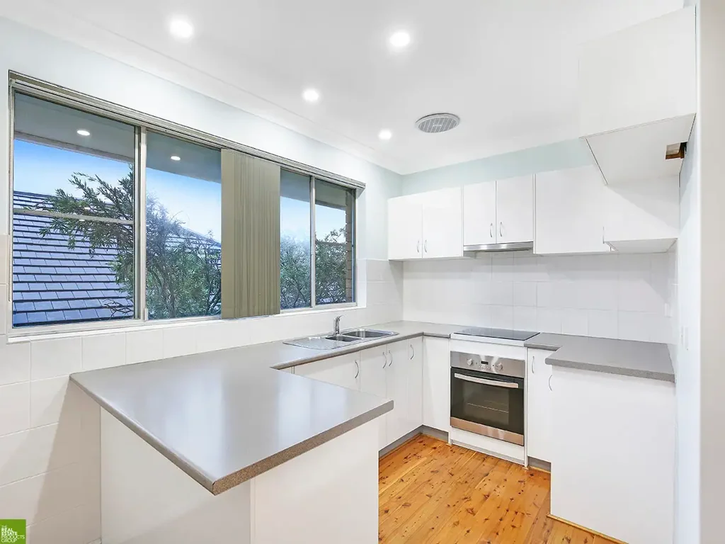 BEACHSIDE LOCATION!